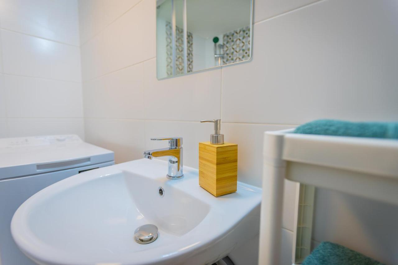 Cosy Downtown Flat In Budapest, Lisa Eksteriør billede