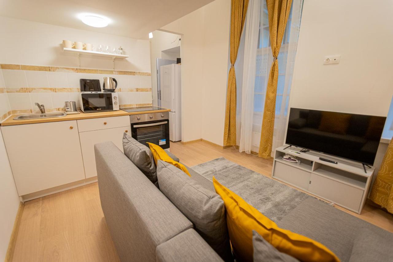 Cosy Downtown Flat In Budapest, Lisa Eksteriør billede